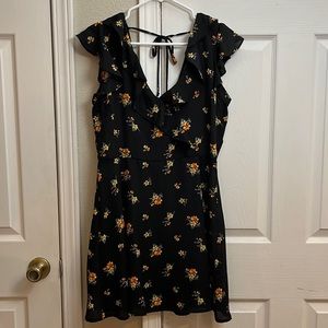 NWOT fluttery floral mini dress